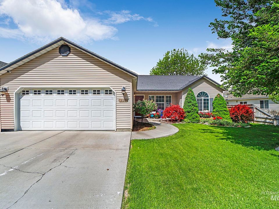 1st image of 554 Cedarbrook Dr