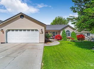 554 Cedarbrook Dr, Twin Falls, ID 83301