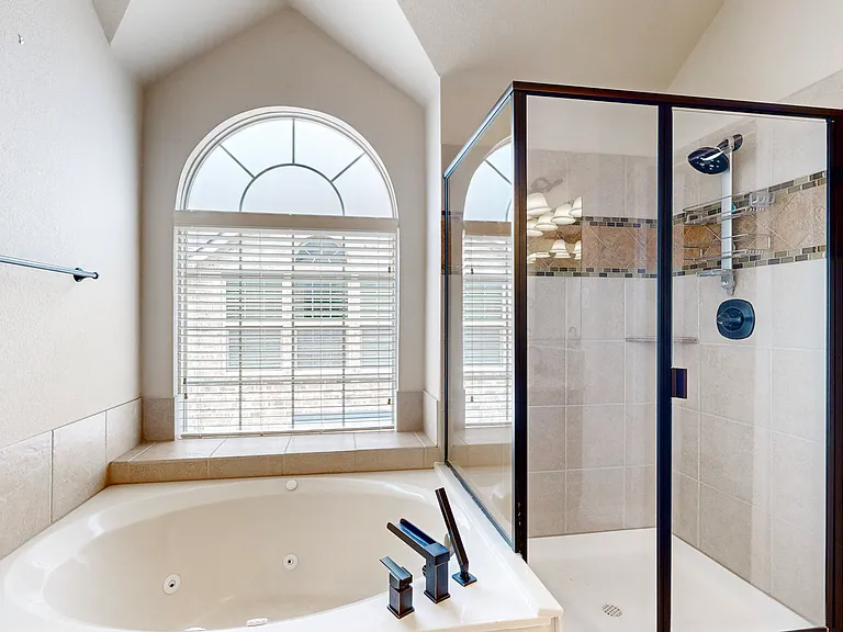 3563A Caruth Ln — Photo 39
