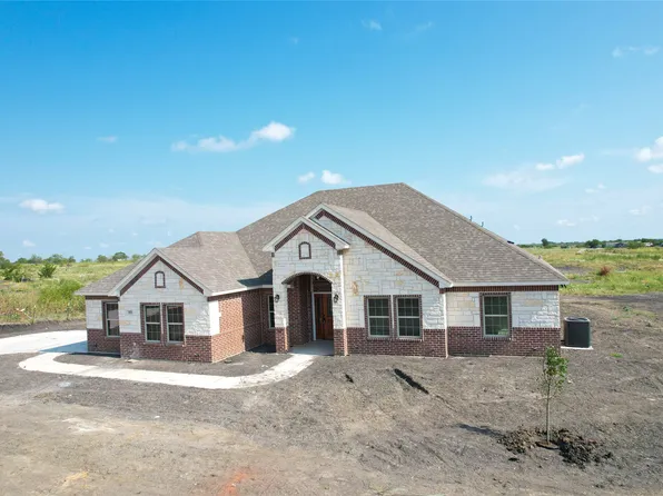 355 Gentry Rd, Ennis, TX 75119