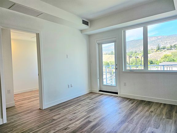 5th image of 271 Wylie St #420