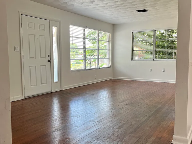 1317 Elizabeth Ave — Photo 15