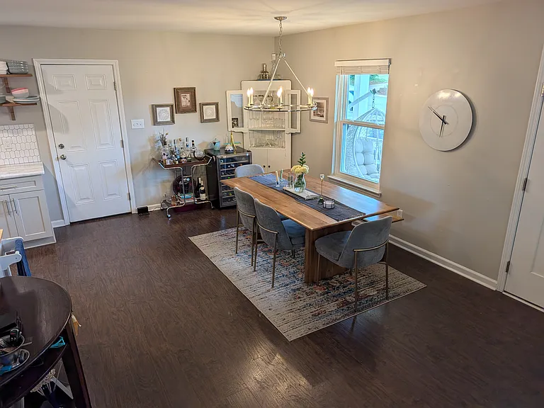 422 Katonah Ave — Photo 6