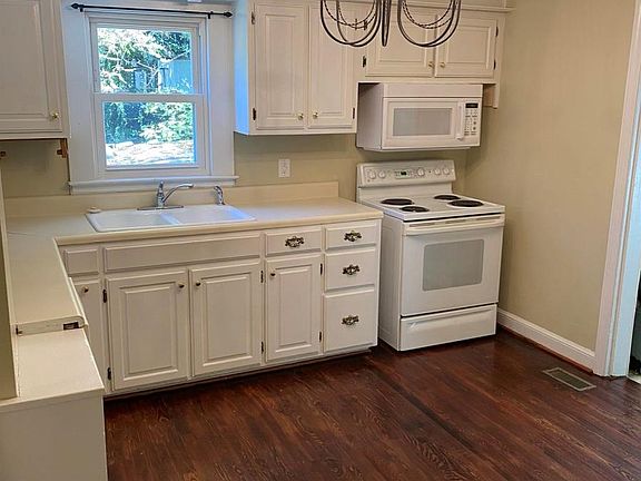 2nd image of 4029 Vermont Ave NW #4029