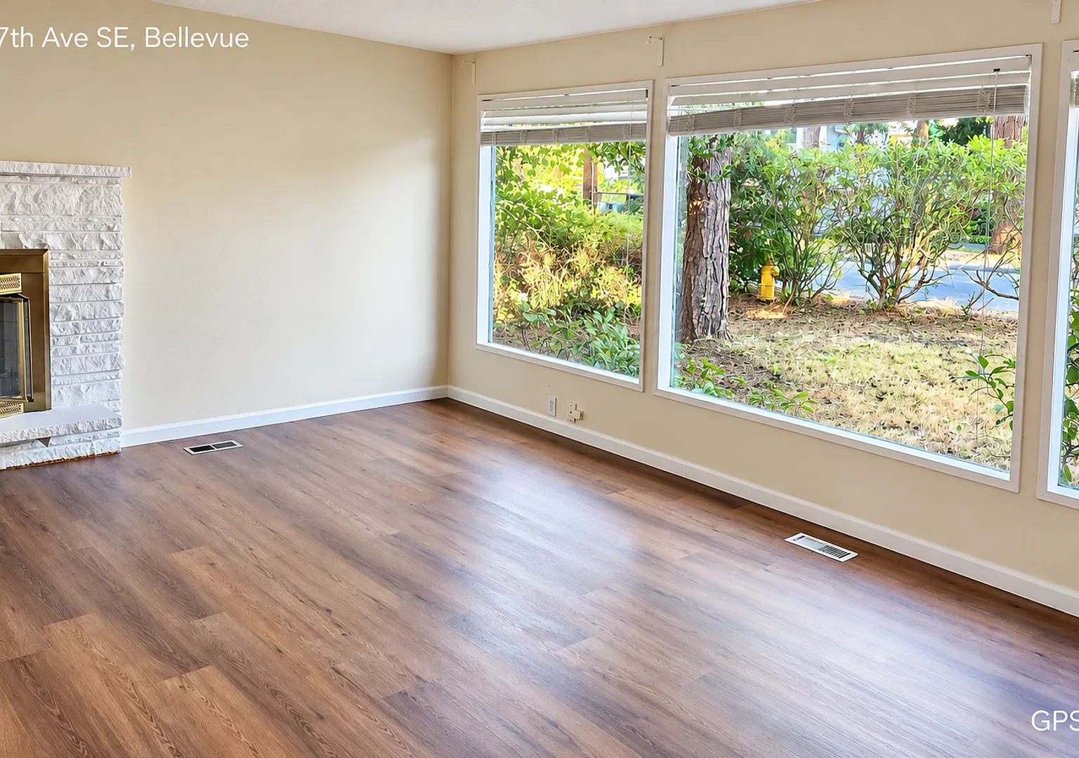 Prime Location, Modern Comfort, Exceptional Schools! — Photo 3