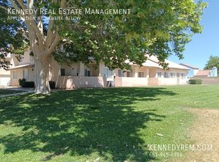 1645 Cactus Dr APT B, Lancaster, CA 93535