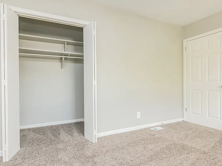 120 Oakley — Photo 15