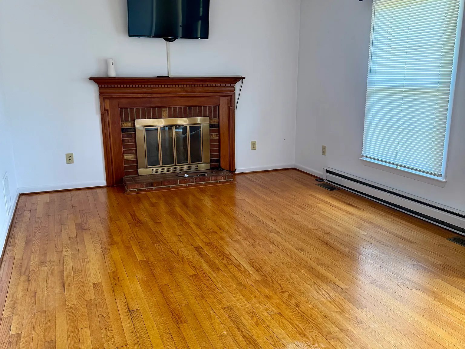 422 Carpenters Mill Rd — Photo 3