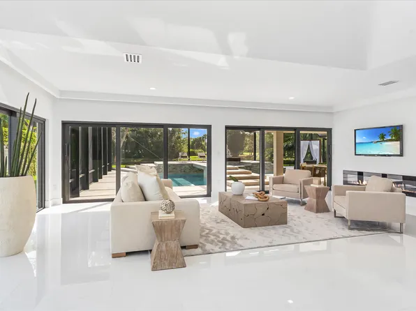 1648 Breakers West Boulevard, West Palm Beach, FL 33411