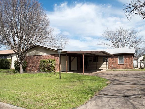 2nd image of 409 Thompson Dr