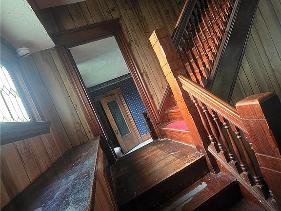 2nd image of 117 Court St