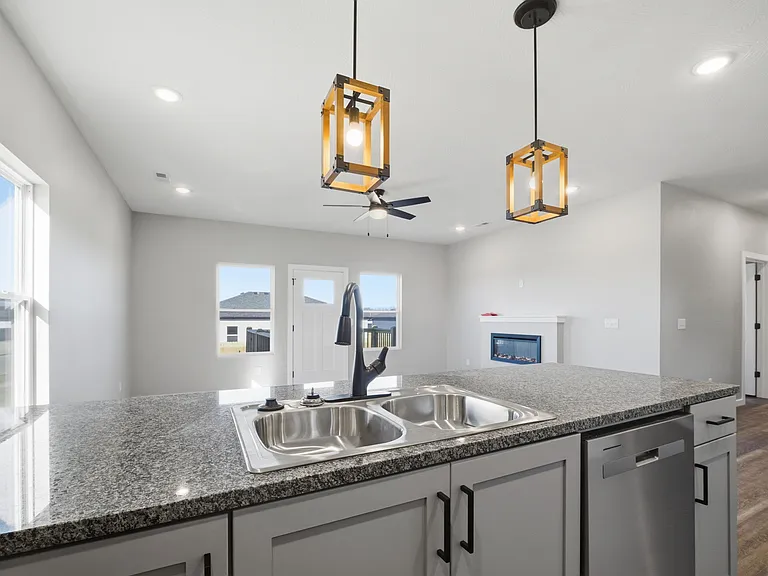 109 Bailey Dr — Photo 5