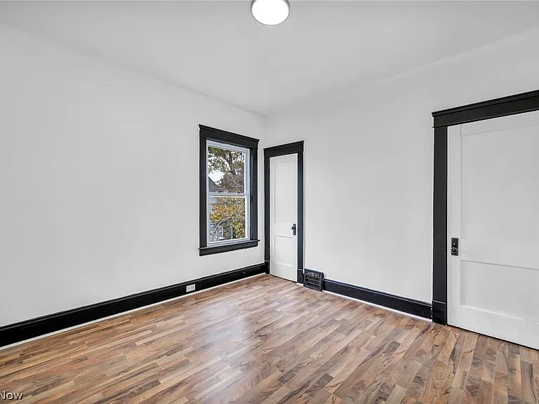 12001 Oakview Ave #UP — Photo 16