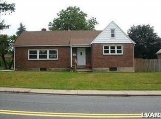 520 Saint Paul St, Whitehall, PA 18052
