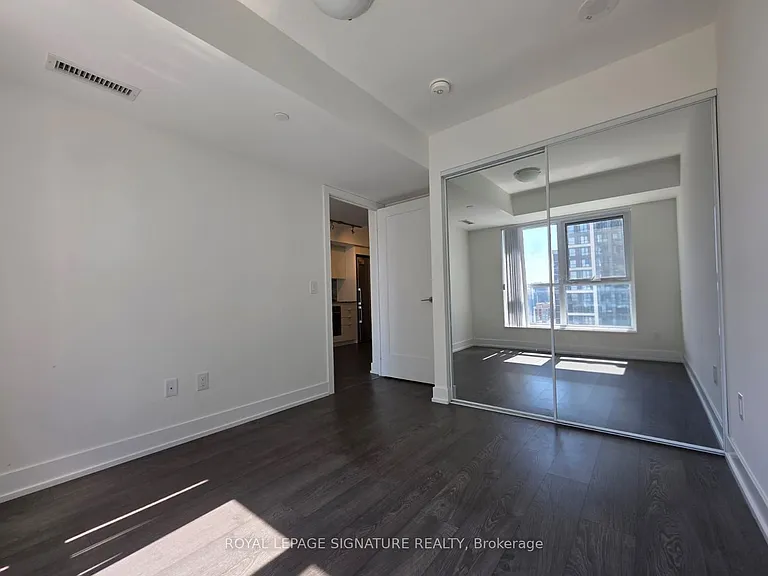 5 Mabelle Ave #2332 — Photo 7
