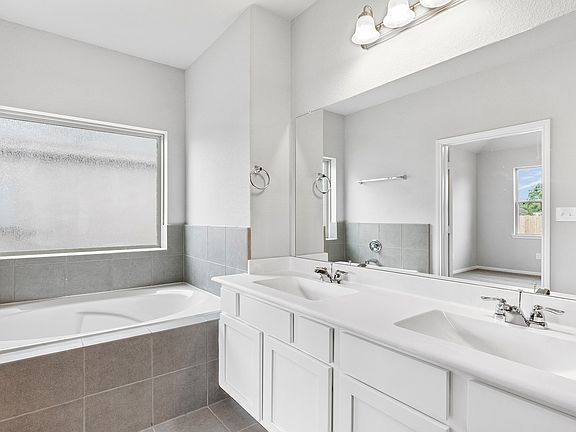Owner s bath with spacious tub