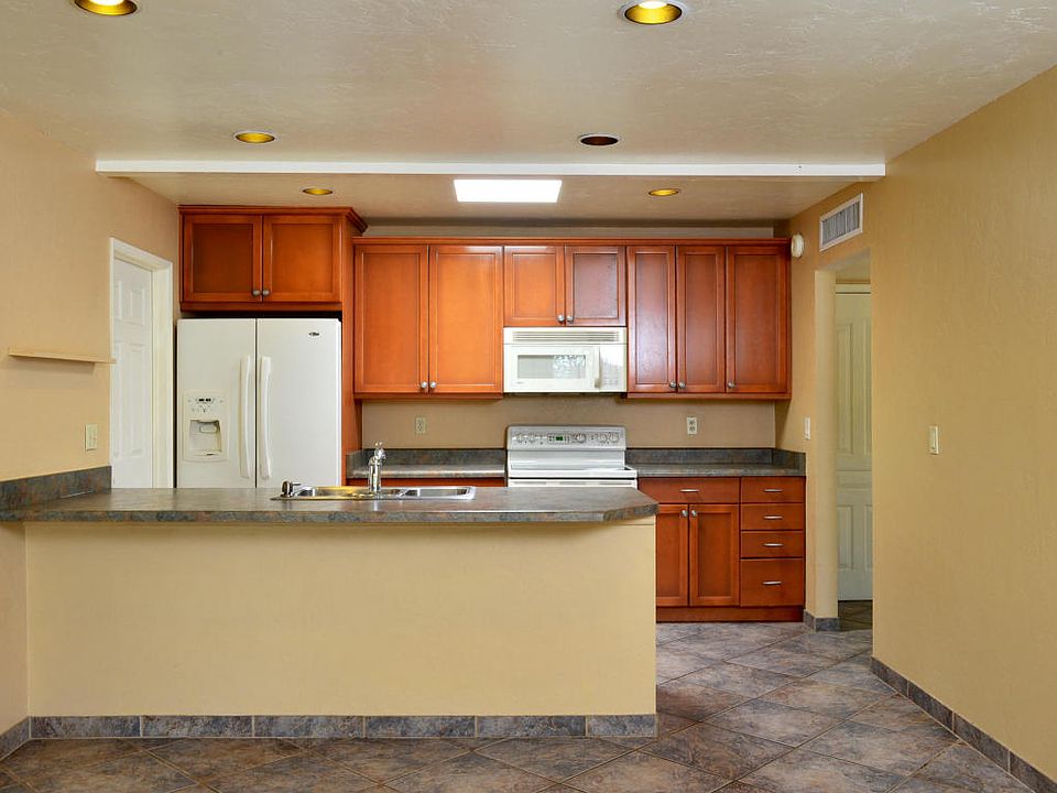 1st image of 1201 N Avenida Jeanine