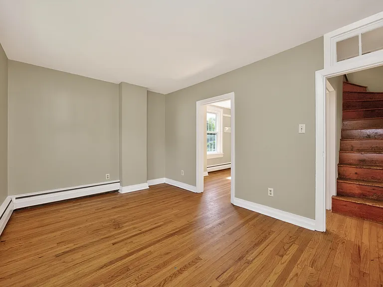 488 W Street Rd — Photo 15