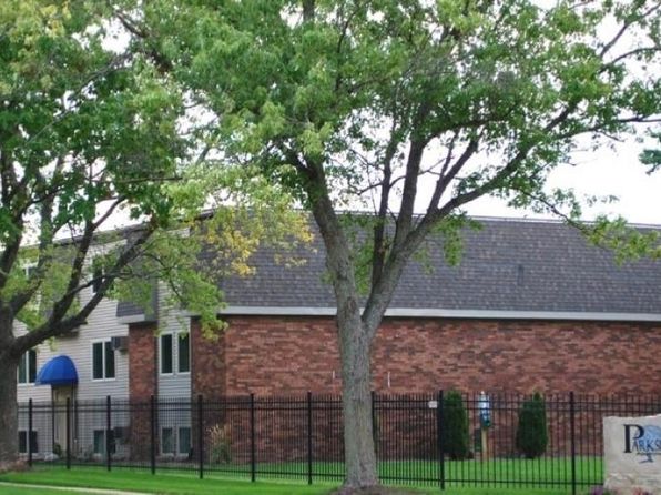 Parkside Apartments | 1205 E Florida Ave, Urbana, IL