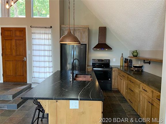 4th image of 15012 Hidden Oak Dr