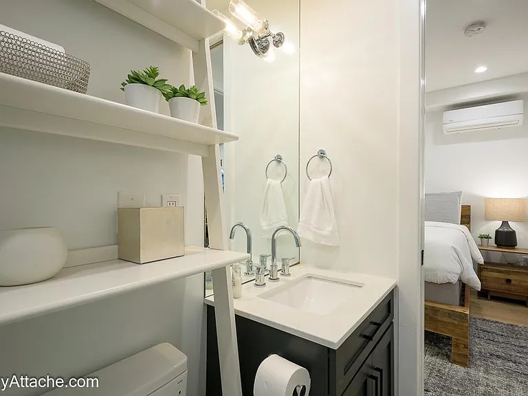 1739 Q St NW #1 — Photo 4