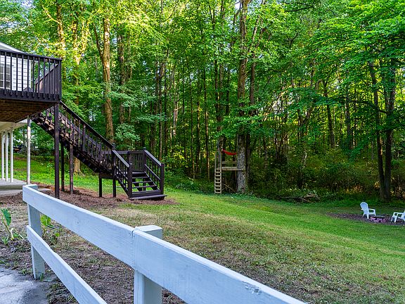 4th image of 130 Millwood Ln