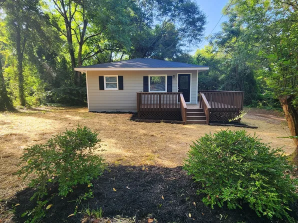155 Johnson Dr, Athens, GA 30605