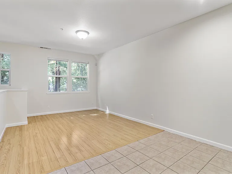 2189 Beech Cir #1 — Photo 15