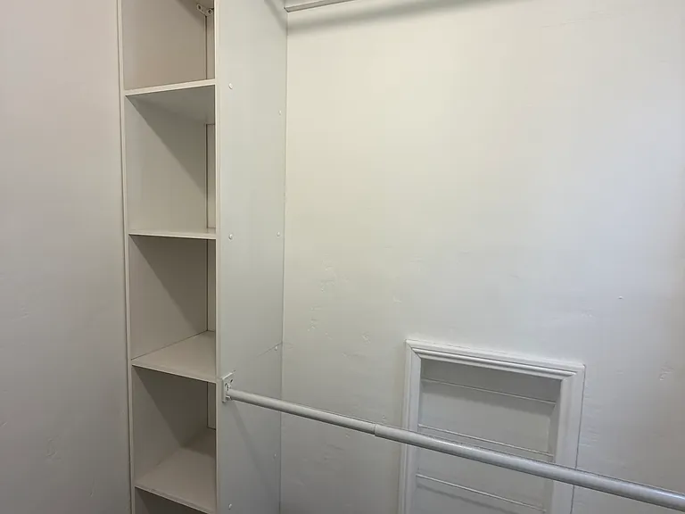 1047 S Orange Grove Ave #1 — Photo 38