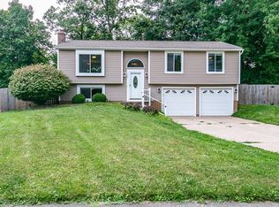 367 Topaz Ln, Brunswick, OH