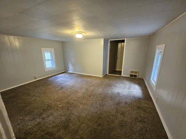 256 Ely St, Alma, MI 48801