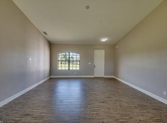 5th image of 1421 NW 10th Ter