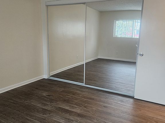4th image of 573 Emerald Ave APT 9