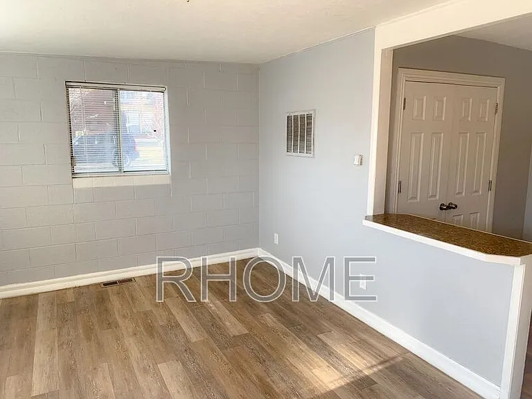 2725 S Edison St #1 — Photo 5