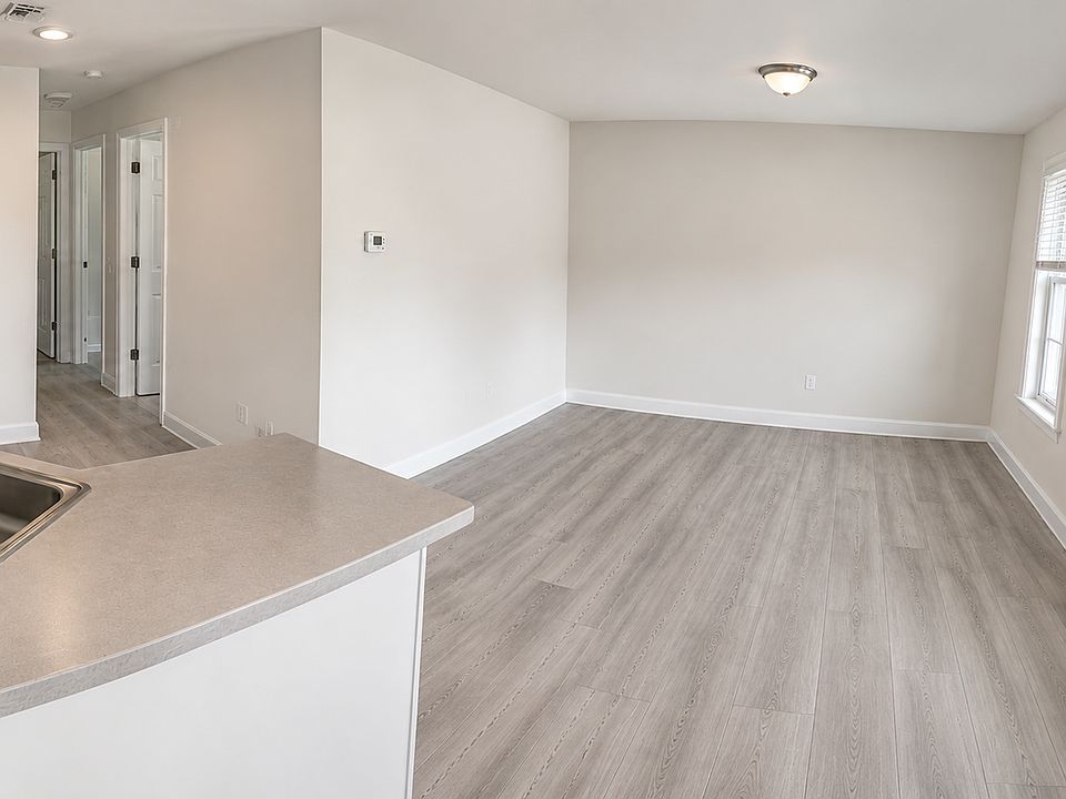 1st image of 31 Blake St #9