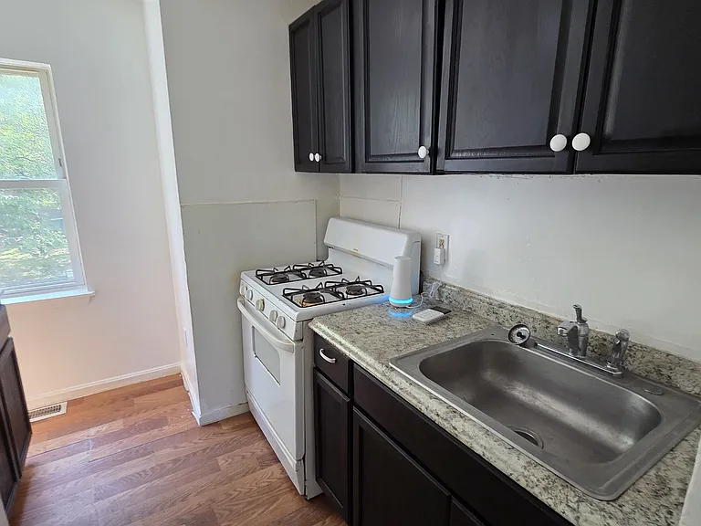 3421 6th St #1 — Photo 1