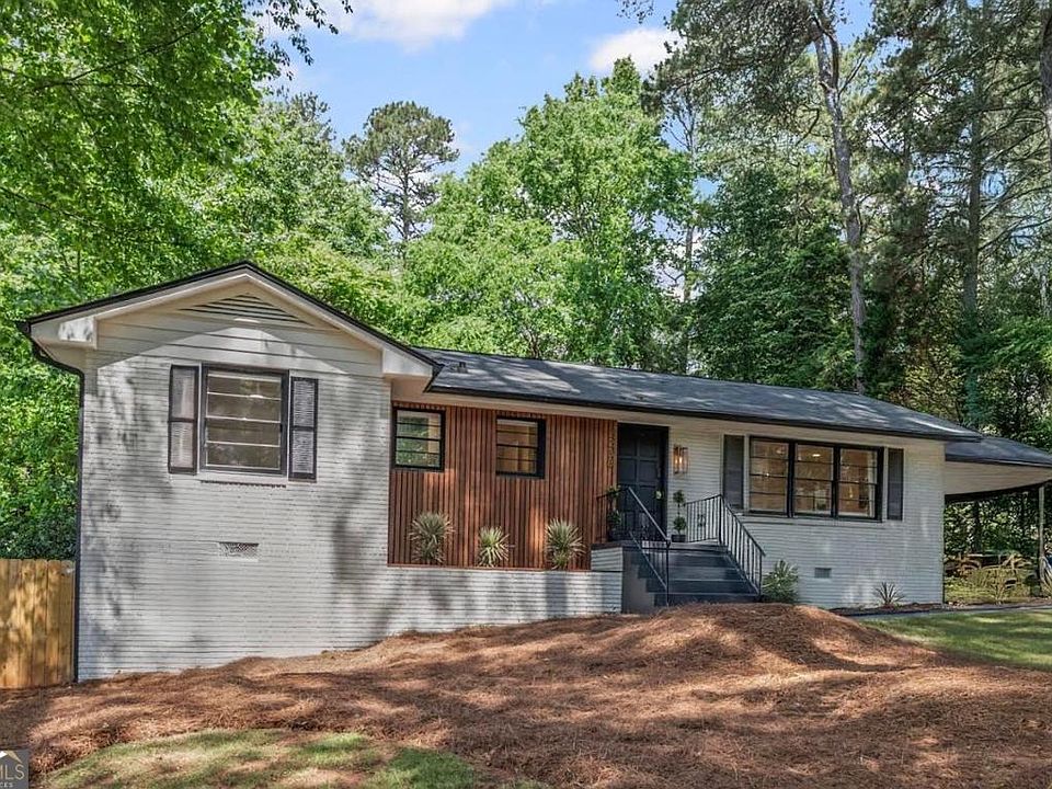 1st image of 2238 Pinecliff Dr NE