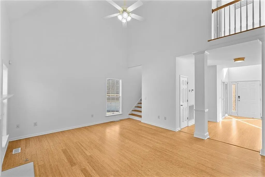 Building Photo - 111 Bellewood Ct