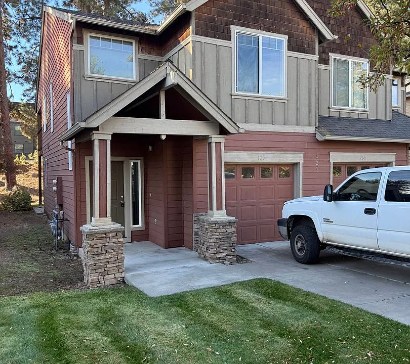 423 SW Garfield