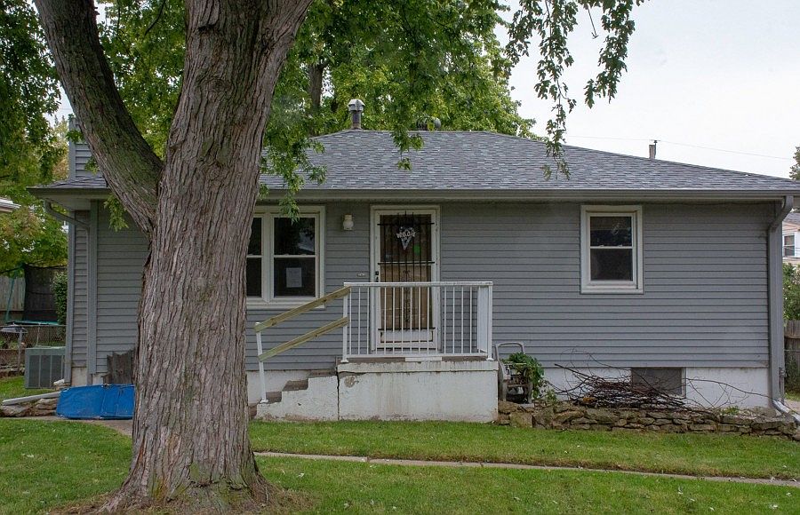 1st image of 7206 S 40th St