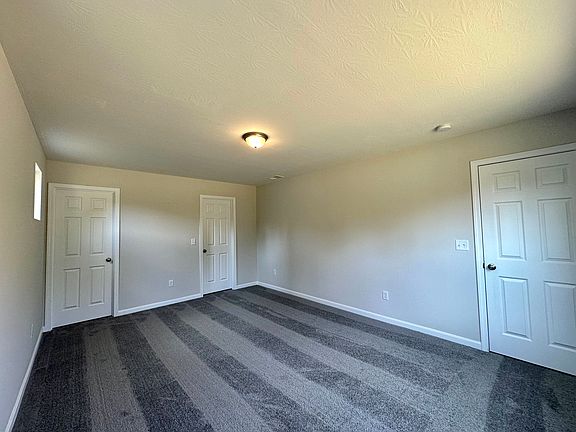 5th image of 624 Maxwell Ct