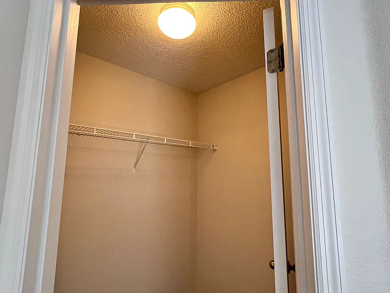 3548 Peppervine Dr — Photo 35