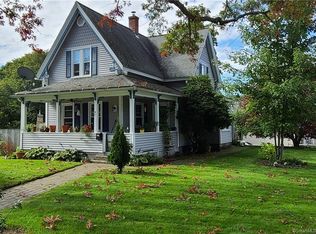 47 Broad St, Killingly, CT 06239