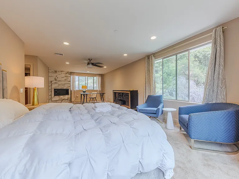 2073 Pasadena Glen Rd — Photo 32