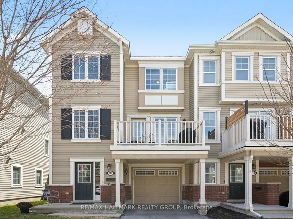 217 Bensinger Way, Ottawa, ON K2S 0P1