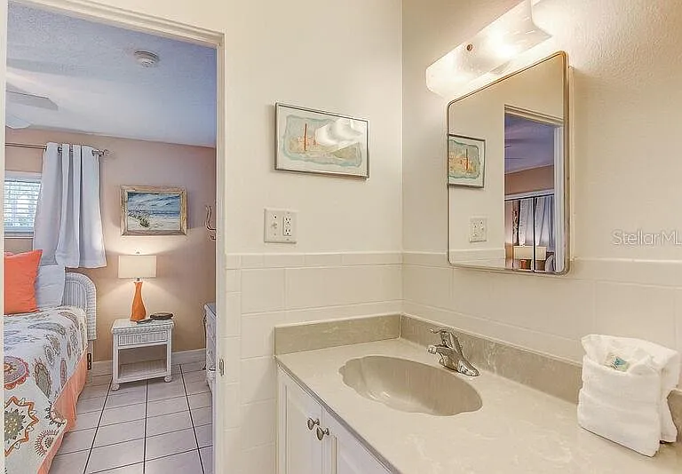 6020 Midnight Pass Rd #1 — Photo 15