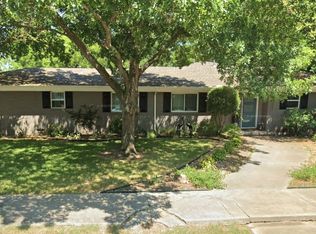 302 S Denton St, Gainesville, TX 76240