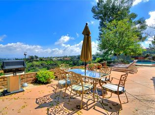 17065 Empanada Pl, Encino, CA 91436