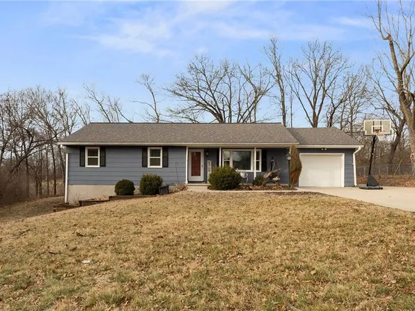 117 Meadow Ln, Warrensburg, MO 64093