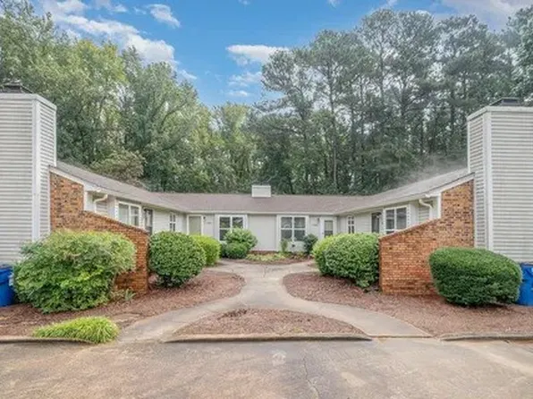 5903 Suncreek Ct, Raleigh, NC 27606